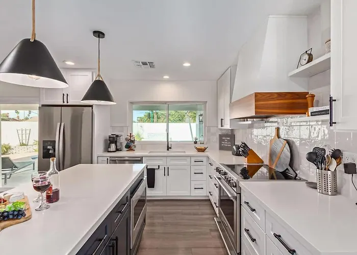 Greenway Getaway - Private Pool - North Scottsdale Holiday home