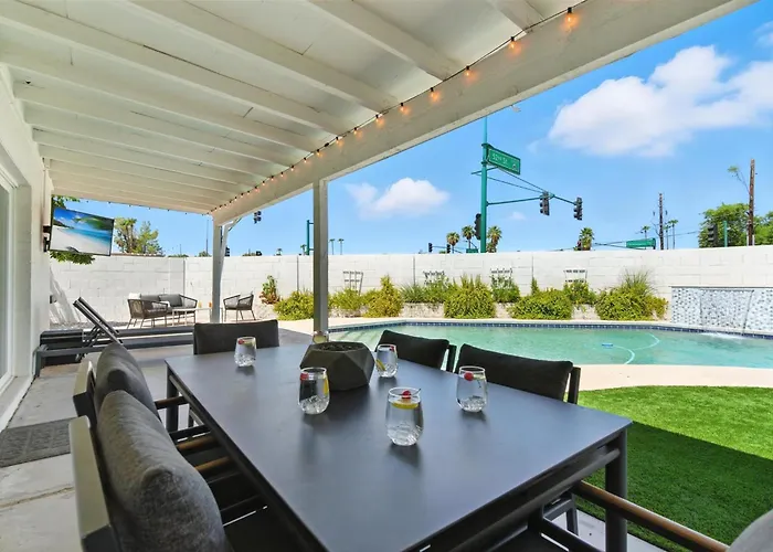 Greenway Getaway - Private Pool - North Scottsdale Holiday home Phoenix